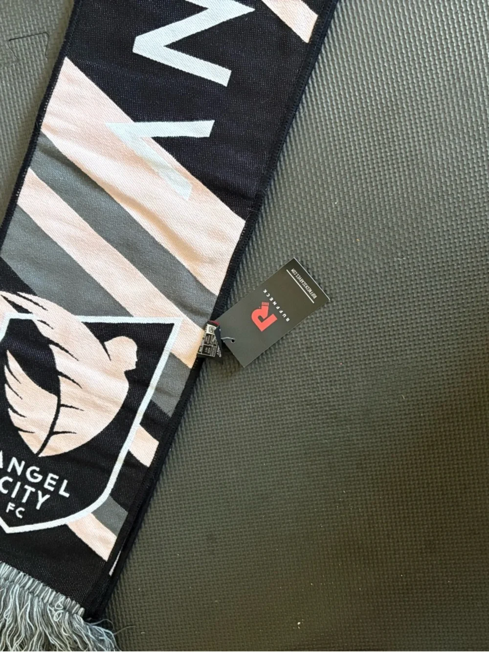 Angel City FC Black & Gray Team Scarf NWT